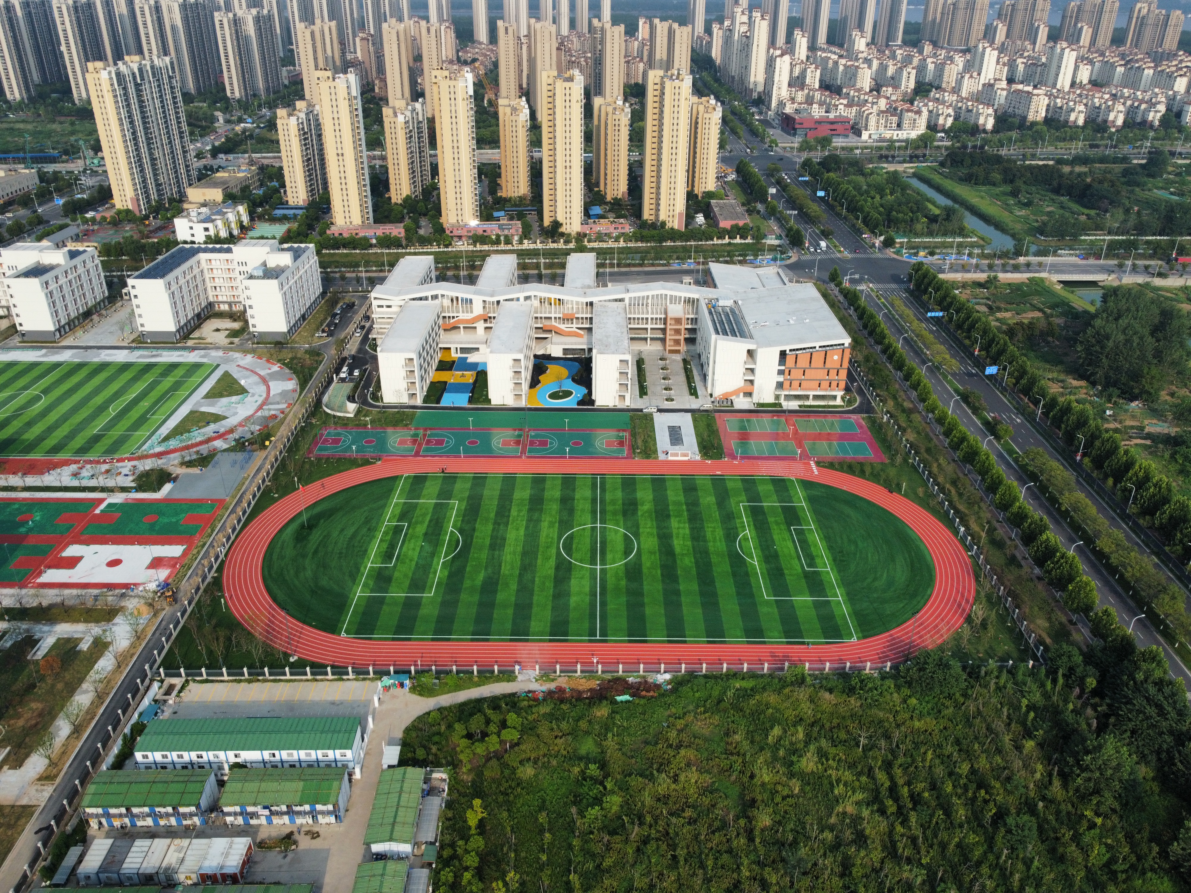 js33333��ɳ��·���(�й���)���޹�˾����