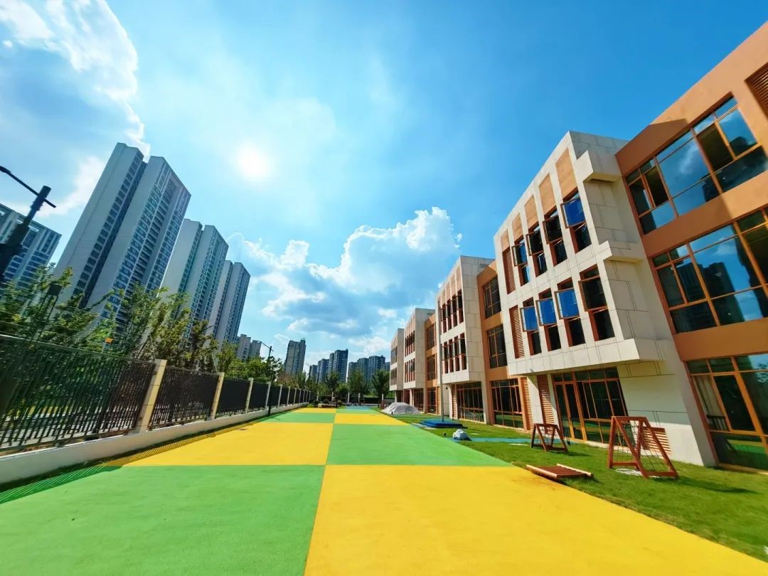 20230828040444836 ÐÂÇøÑØ½½ÖµÀÀ¼Ð·Ó×¶ùÔ°½«ÓÚÇï¼¾¿ªÔ°